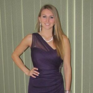 Meet your Posher, Rebecca